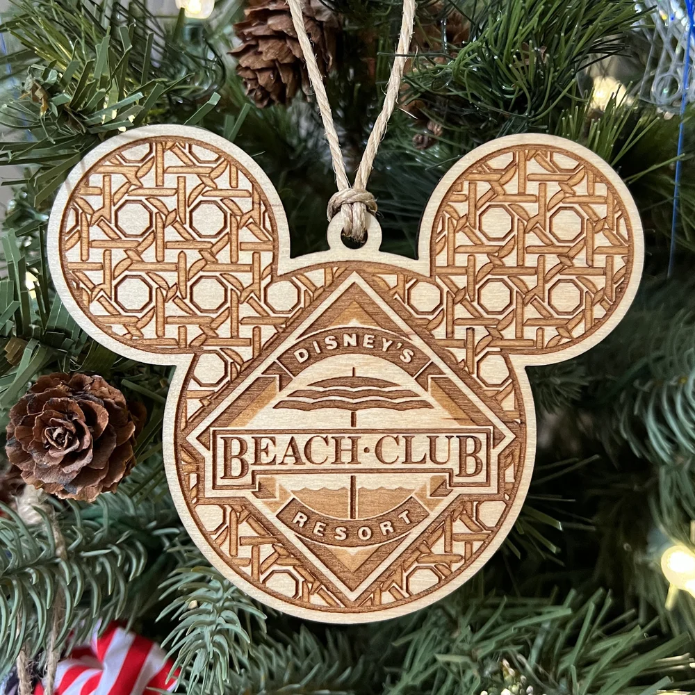 ラッピング・包装 Disney Vacation Club Ornament 2013 Disney's Beach Club Resort Inspired Natural Wood Christmas